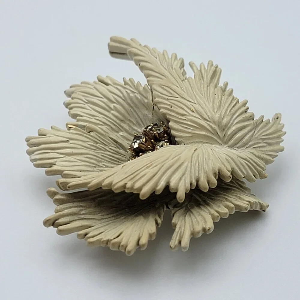 Vintage Crown Trifari White Enamel Crystal Flower Brooch 2 Inch